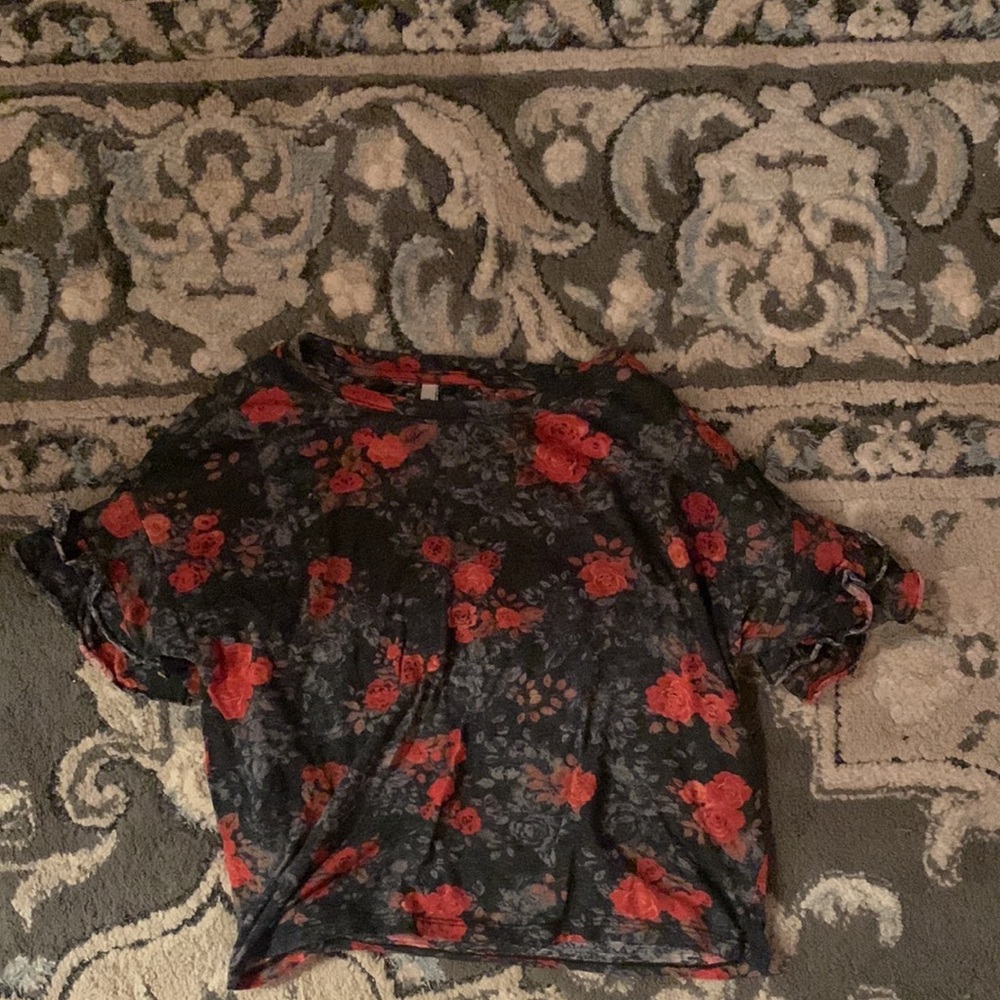 Woman’s short-sleeved floral top